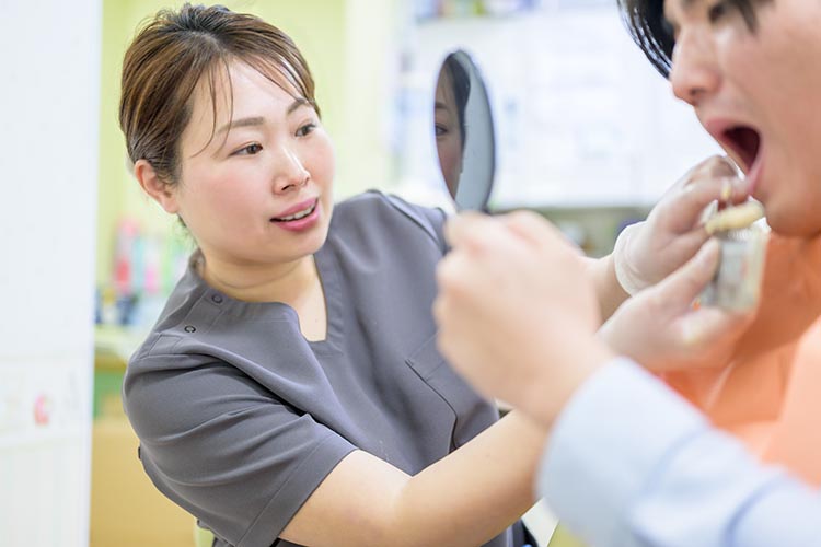 歯のセラミック治療のイメージ画像